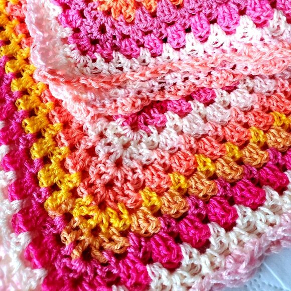 Crochet BABY BLANKET AFGHAN GRANNY SQUARE 29"x 29" PINK YELLOW ORANGE WHITE - Picture 9 of 11